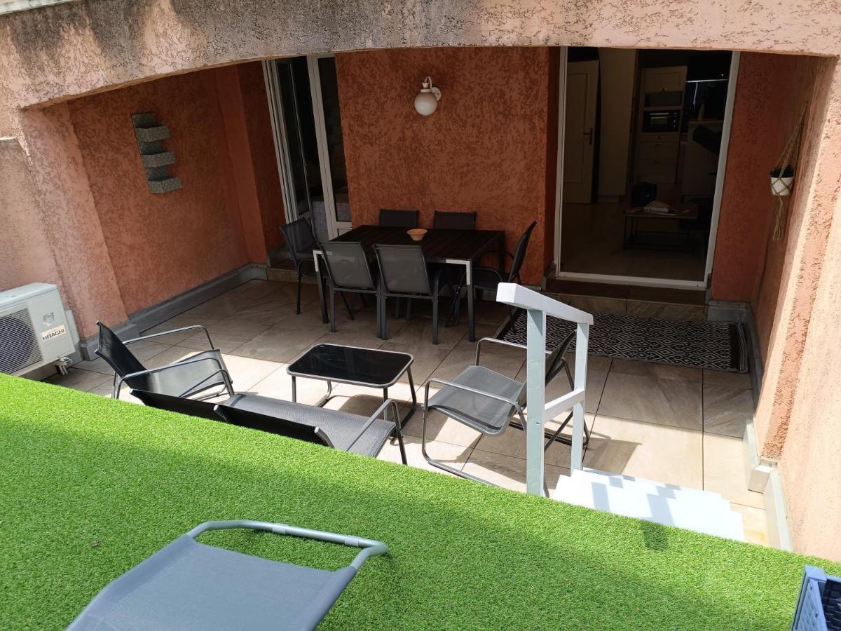 Appartement A 50 Metres De La Plage Fréjus エクステリア 写真