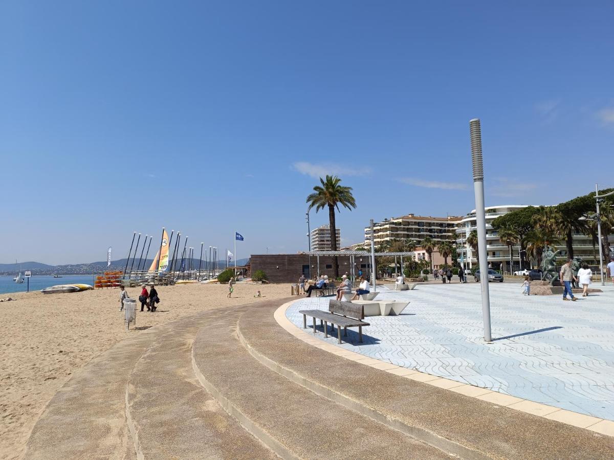 Appartement A 50 Metres De La Plage Fréjus エクステリア 写真